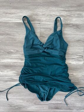 Twist-Front Teal One-Piece Swimsuit with Side Ruching